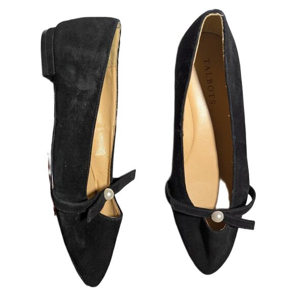 Talbots Black Suede Pointed Toe Faux Pearl Bow Accent Minimal Ballet Flats Sz 7 - Picture 1 of 6